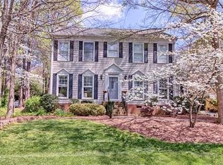 10019 Hanover Hollow Dr, Charlotte, NC 28210