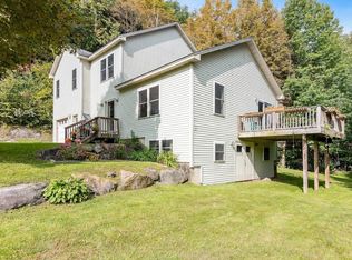 300 Juniper Ln, Monkton, VT 05469