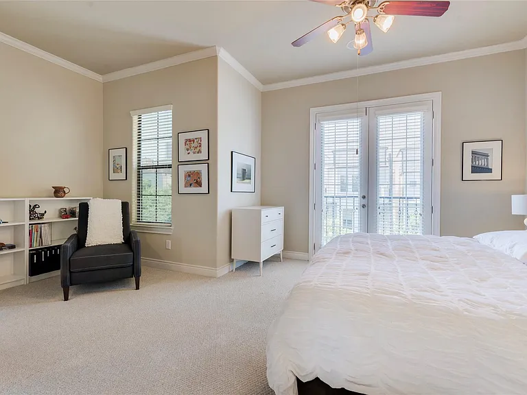 1716 Edwards St — Photo 25