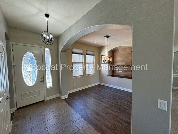 3rd image of 1260 Flintwood Dr