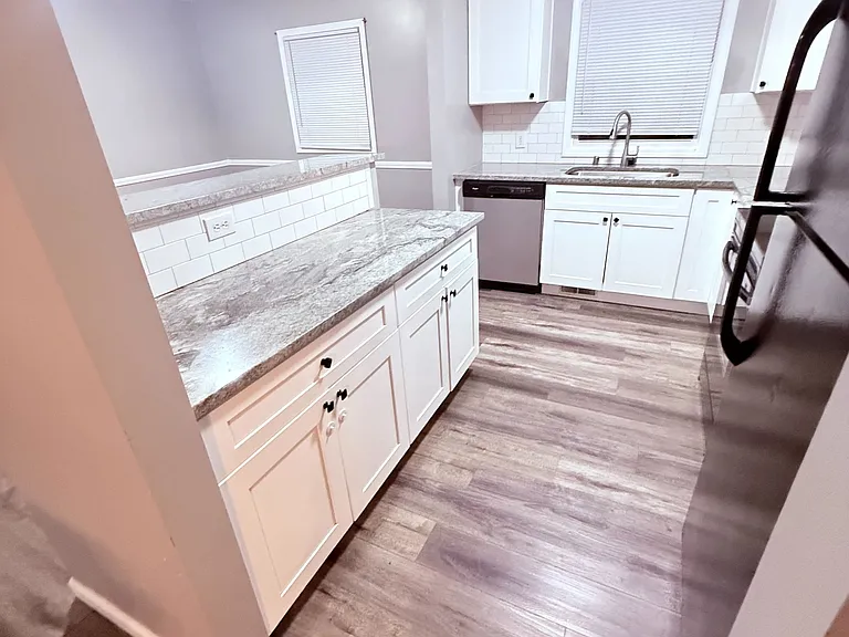 6109 Richmond Ave — Photo 16