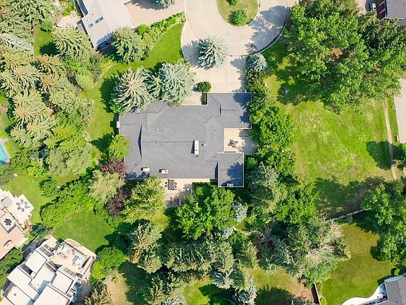 4th image of 40 Eagle Ridge Pl SW