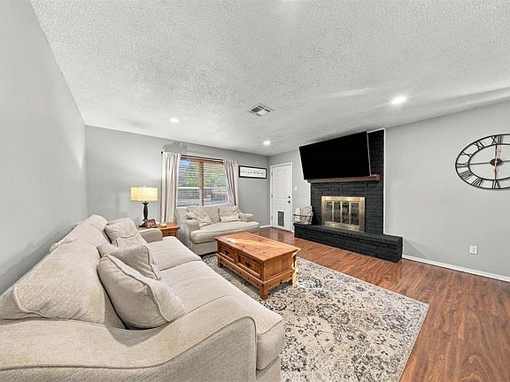 5th image of 113 Hardesty Dr
