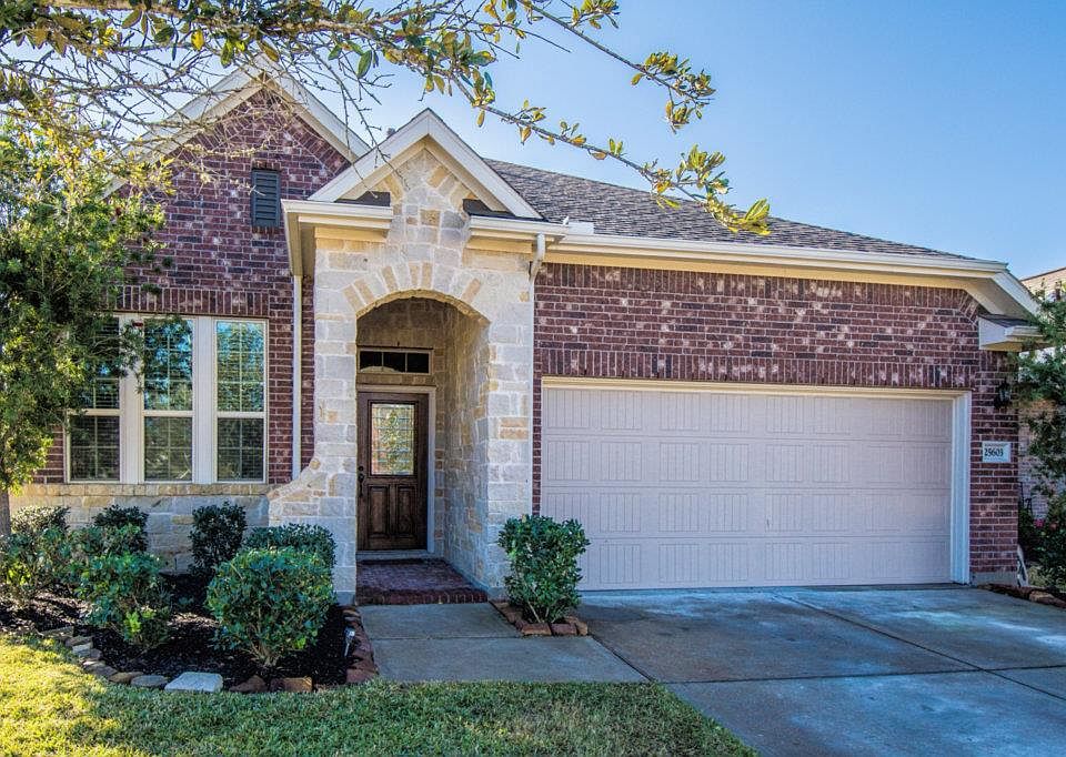 1st image of 25603 Turnstone Oaks Ct