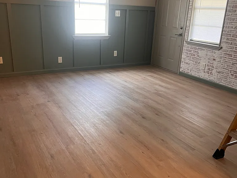 310 W Railroad St — Photo 9