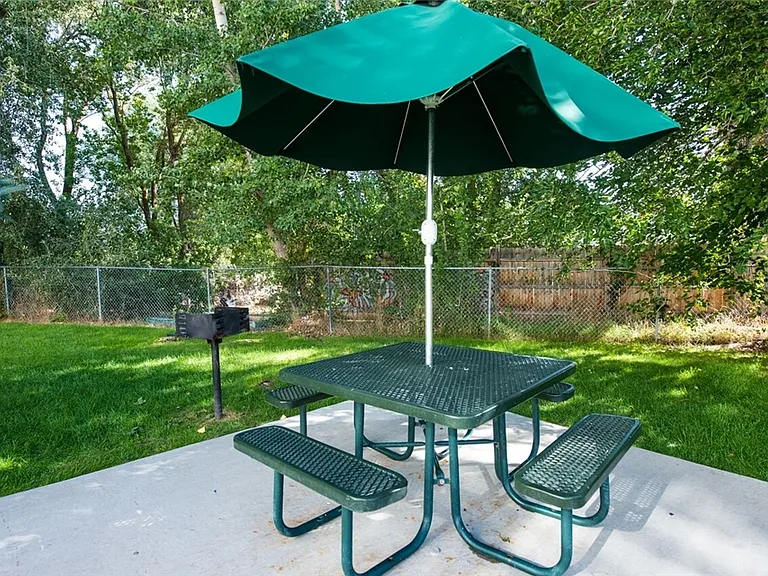 Mountain View at Riverdale Apartments — Photo 25