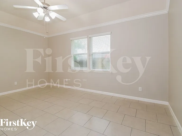7807 Jarrod Way — Photo 9