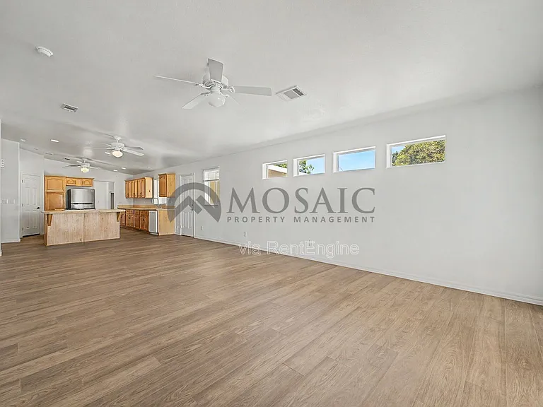 1625 S 74th St — Photo 12