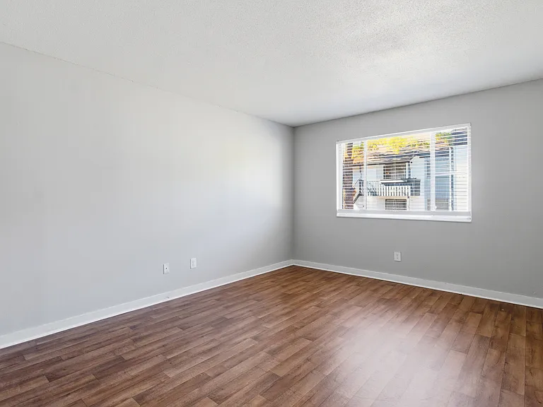 Reserve at Midtown — Photo 12