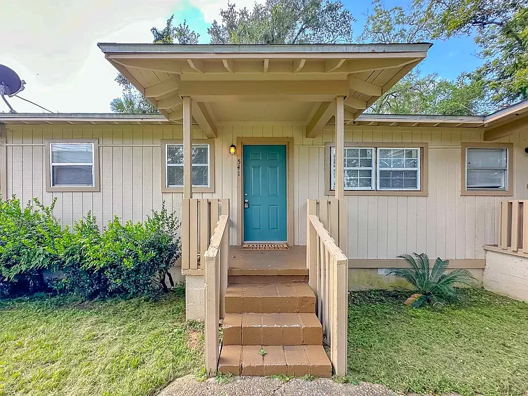 543 Okaloosa St — Photo 12