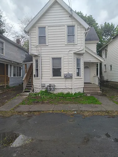 114 Coykendall Ave #2 Photo 1