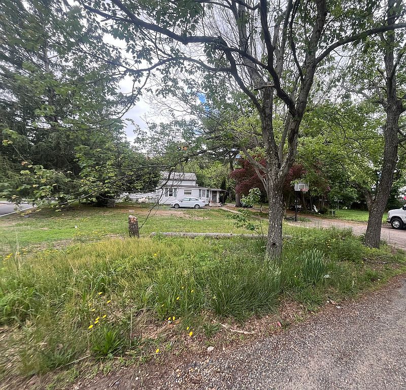 18 Spring Hill Rd - Property Image