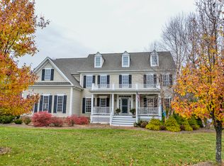 35762 Heron Meadow Ln, Round Hill, VA 20141
