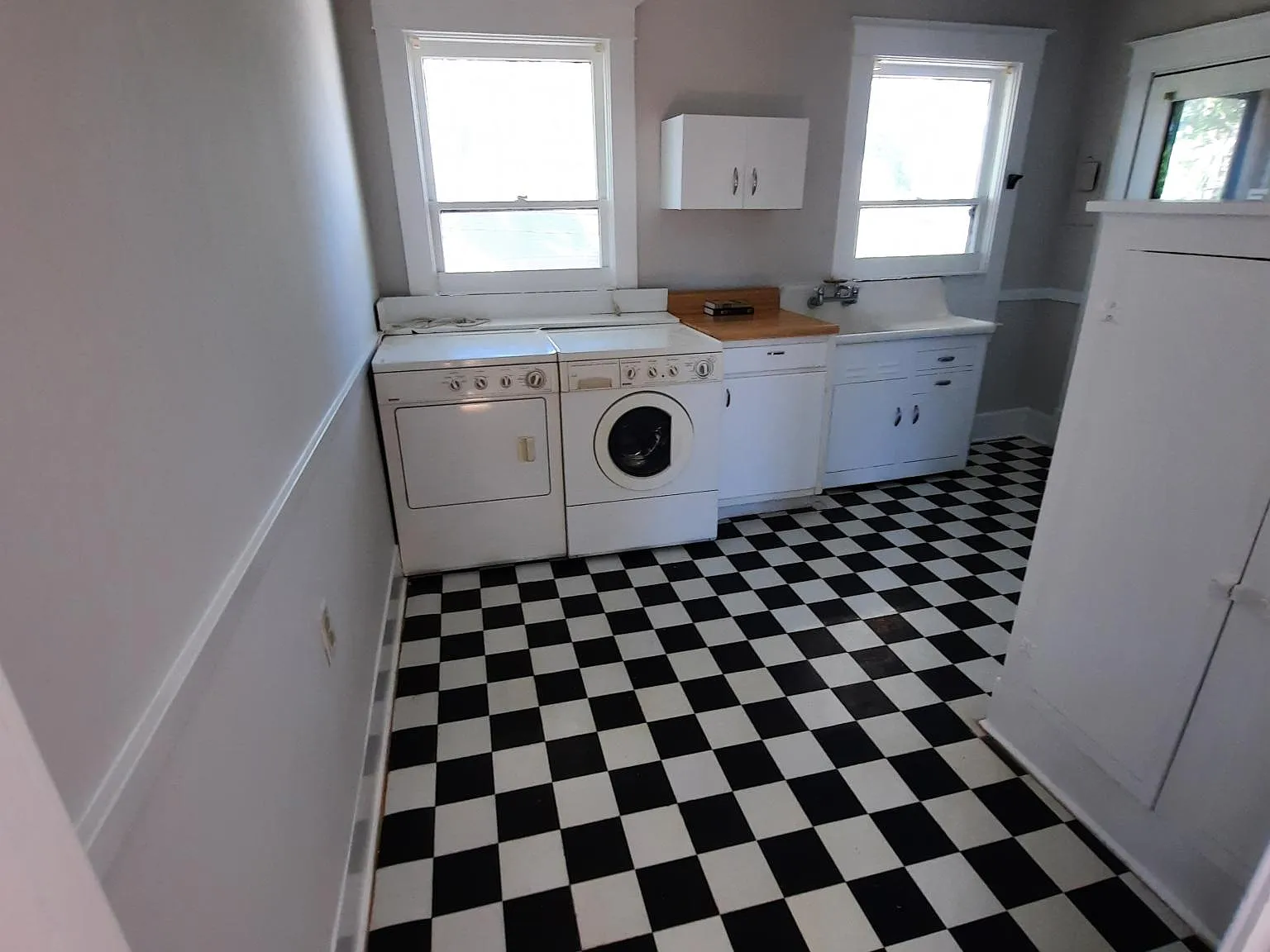 2 bed, 1000 sqft, $1,095 — Photo 4