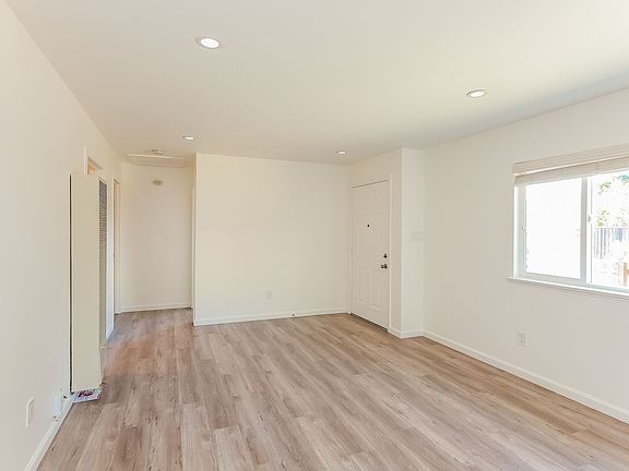 4th image of 6426-6428 Salem St #6426A
