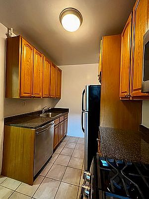4th image of 605 W 170th St APT 2E