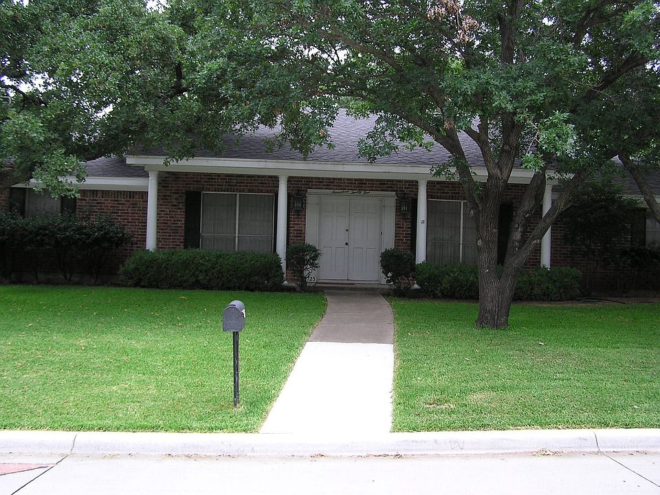 1725 Renee Drive