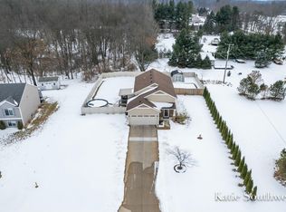 830 E Harmony Dr #30, Sparta, MI 49345