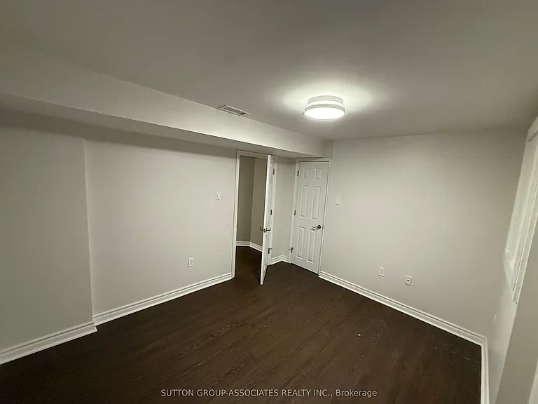 113 Dali Cres #BASEMENT — Photo 12