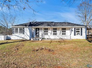 2102 Lynn Rd NW, Huntsville, AL 35810