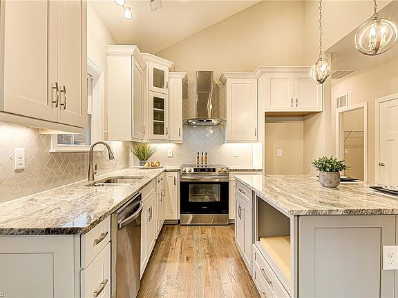 5th image of 5516 Hiddenbrook Dr