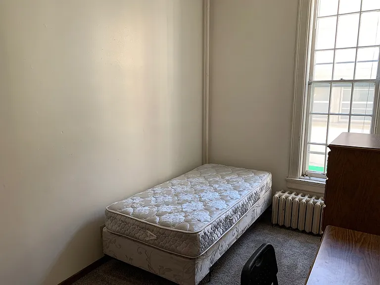 234 Langdon St — Photo 15