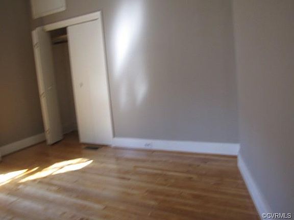 5th image of 1837 W Grace St #1