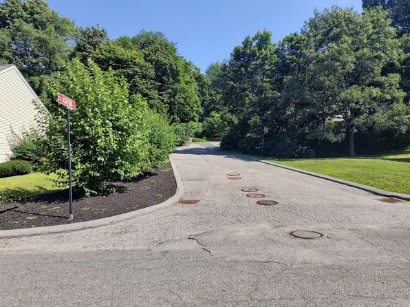 2 Ashford St, Saugus, MA 01906