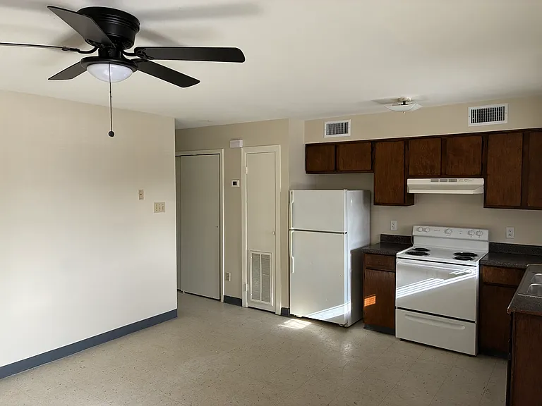 3801 Salinas Ave #7 — Photo 1