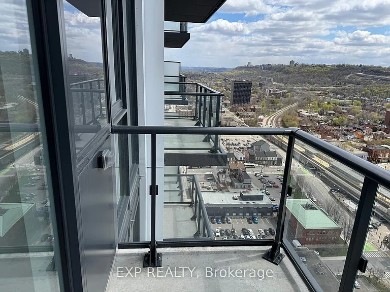 75 James St S #2513 — Photo 27