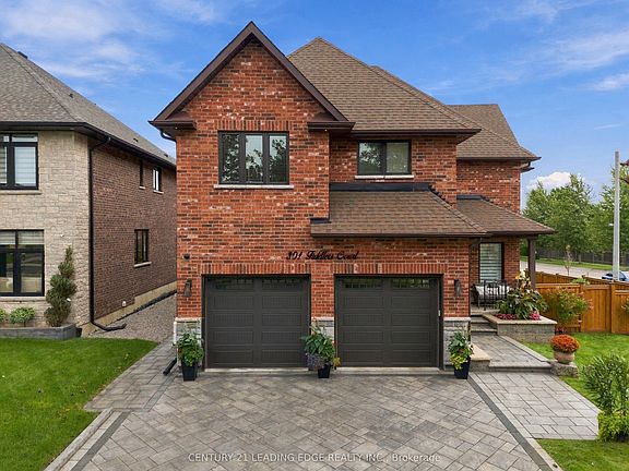 3rd image of 301 Fiddlers Ct