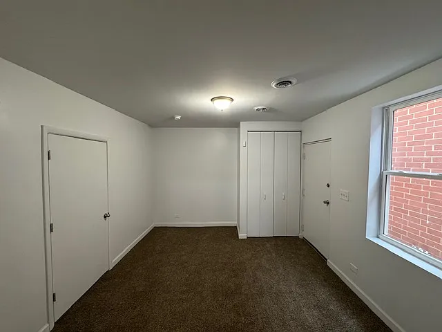 3404 S Western Ave #1B — Photo 4