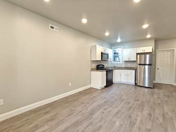 5711 W Girard Ave #1