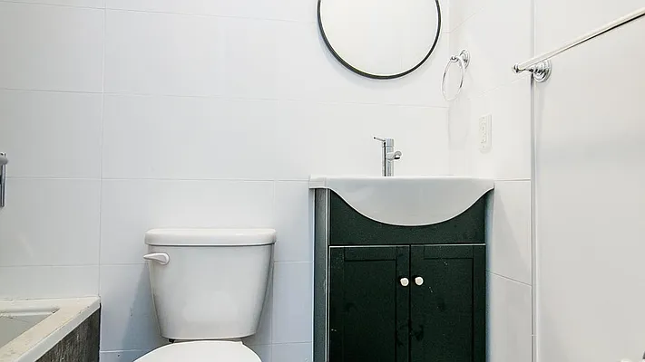 Rented by Nooklyn NYC LLC | media 19