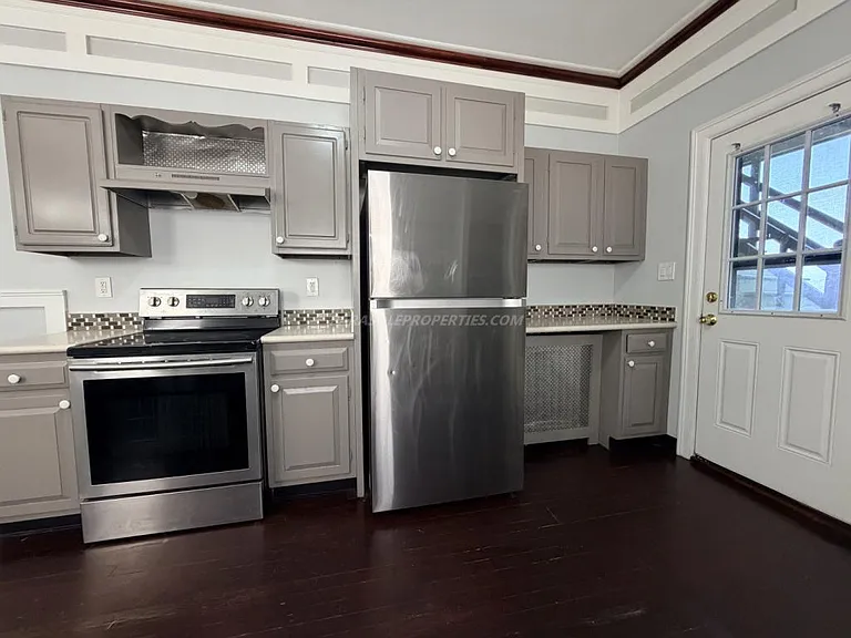919 Clay Ave #1 — Photo 10