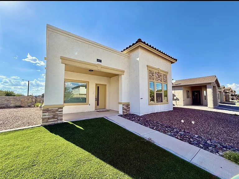 4817 Mark Avizo St — Photo 16