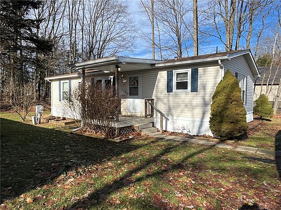 2nd image of 35 Emerald Dr