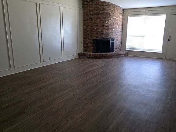 4th image of 338 Candlewood Pl