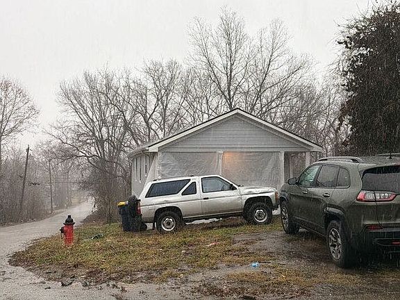 3rd image of 3615 Topping Ave
