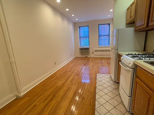 Rented by J & L Holding Corporation | media 10