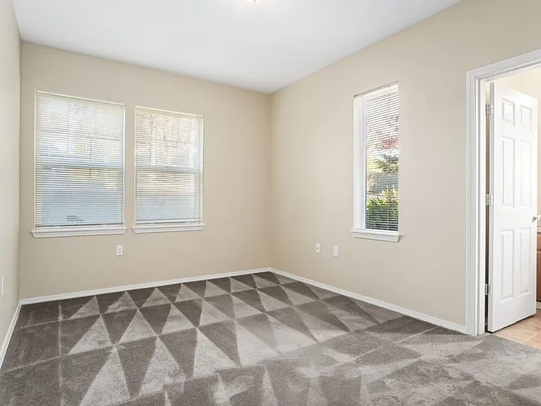 Baxter Ridge Apartments — Photo 56