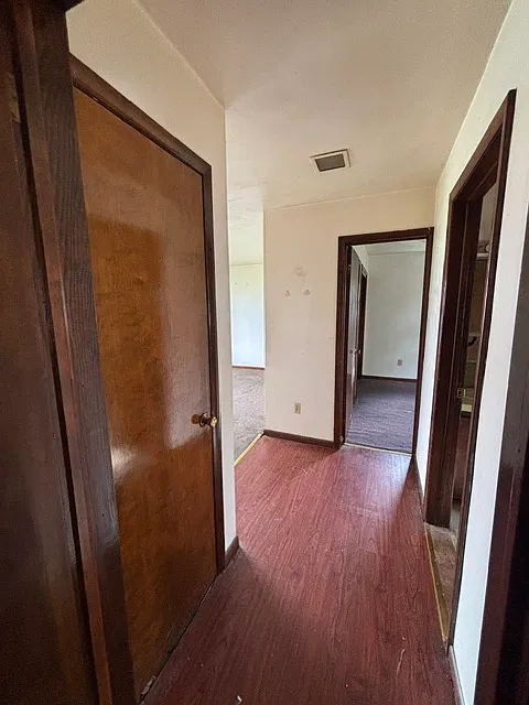 2 bed, $1,100 — Photo 4