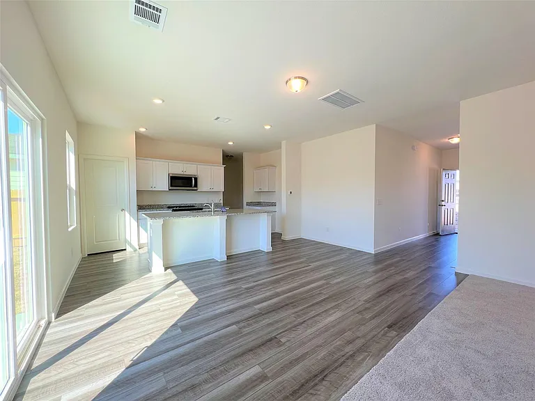 1036 Lacebark Pine Ln — Photo 8