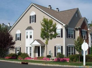 2 Paine Ct, Basking Ridge, NJ 07920