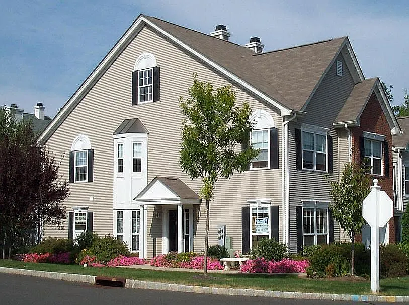 2 Paine Ct photo 1