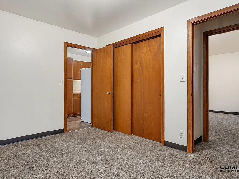 417 Washington St Apartments — Photo 9