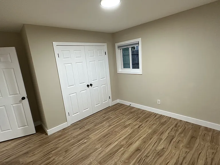 341 Dauphin Ln — Photo 5