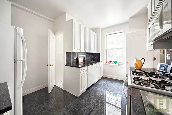 Sold by Halstead Real Estate | media 14