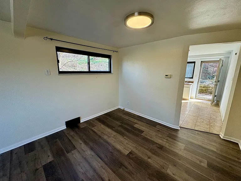 229-231 Marylea Avenue (LO) — Photo 46
