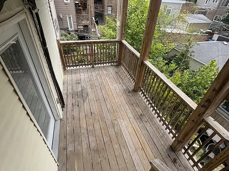 1113 W Wellington Ave #1 — Photo 15